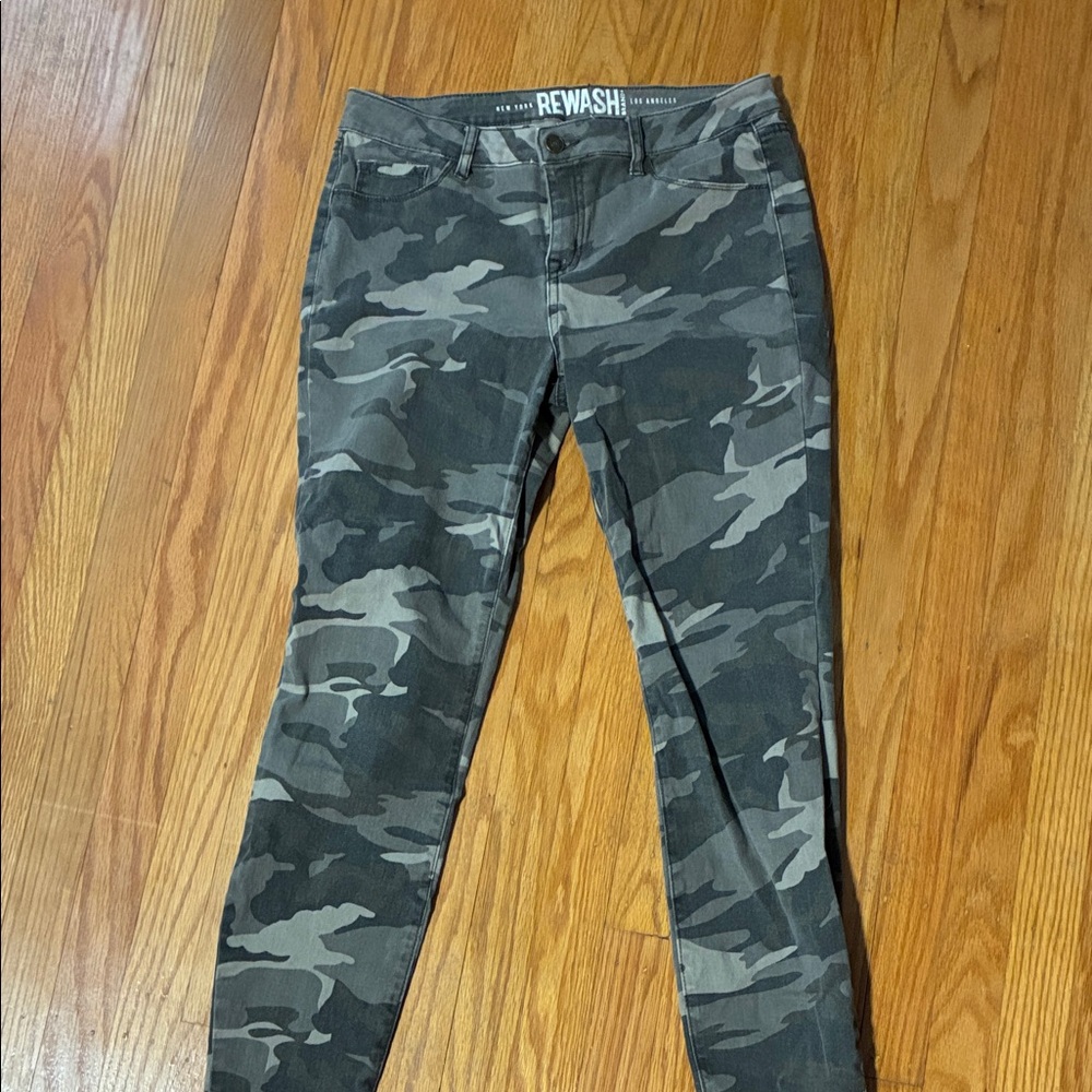 Rewash Green Camouflage Pants